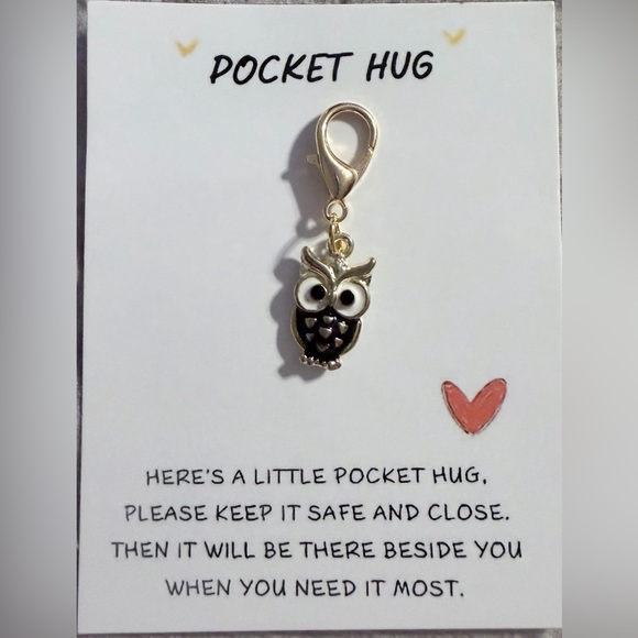 Pocket Hug Key Charm- (Owl) Black, Pink, or White - Picture 3 of 3